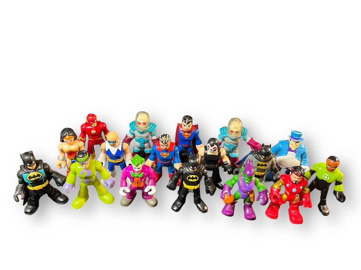 Lot of 17 Imaginext DC Comics Super Friends Batman Toy Figures - Main Image