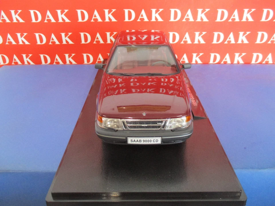 Die cast 1/18 Modellino Auto Saab 9000 CD Turbo Dark Red 1990 by Triple 9 - Immagine 3 di 4