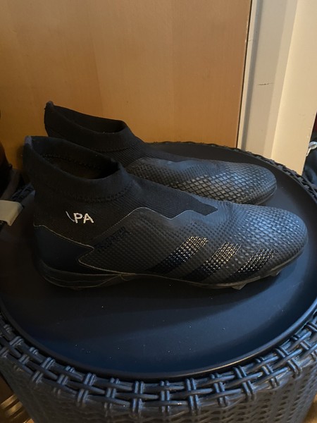 adidas astro turf trainers size 7