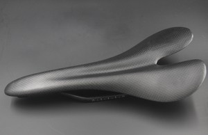 lightest carbon saddle