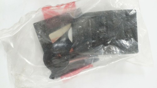 Citroen Xsara Picasso Rear Back Seat Belt Catch Centre Black Button 8973N7 - Picture 2 of 2
