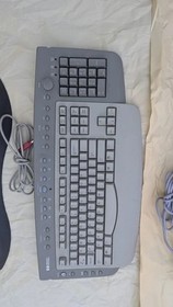 Key Boards Lot of 5  Microsoft, Dreamcast,HP