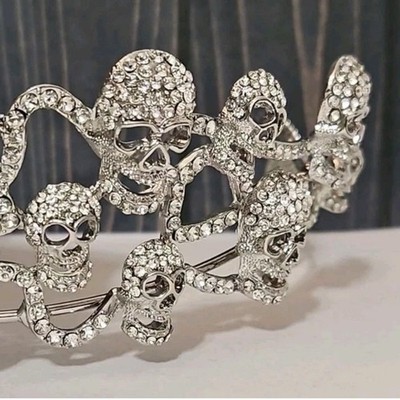 Piper K Halloween Skull Rhinestone Tiara With Hair Clips  display picture 3