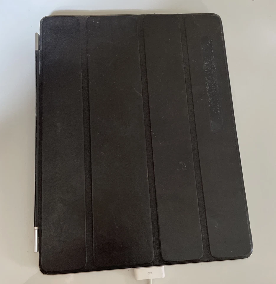 Apple iPad 2 32GB, Wi-Fi + Cellular (Unlocked), 9.7in - Black - Image 3 of 4