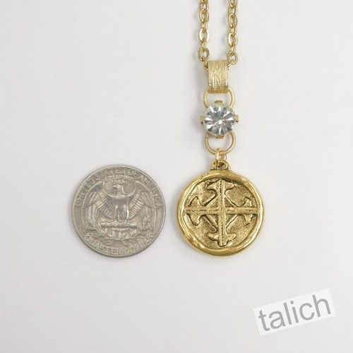 Designer VB&CO Vintage Style Cross with Serenity Prayer Round Pendant Necklace - Picture 7 of 7