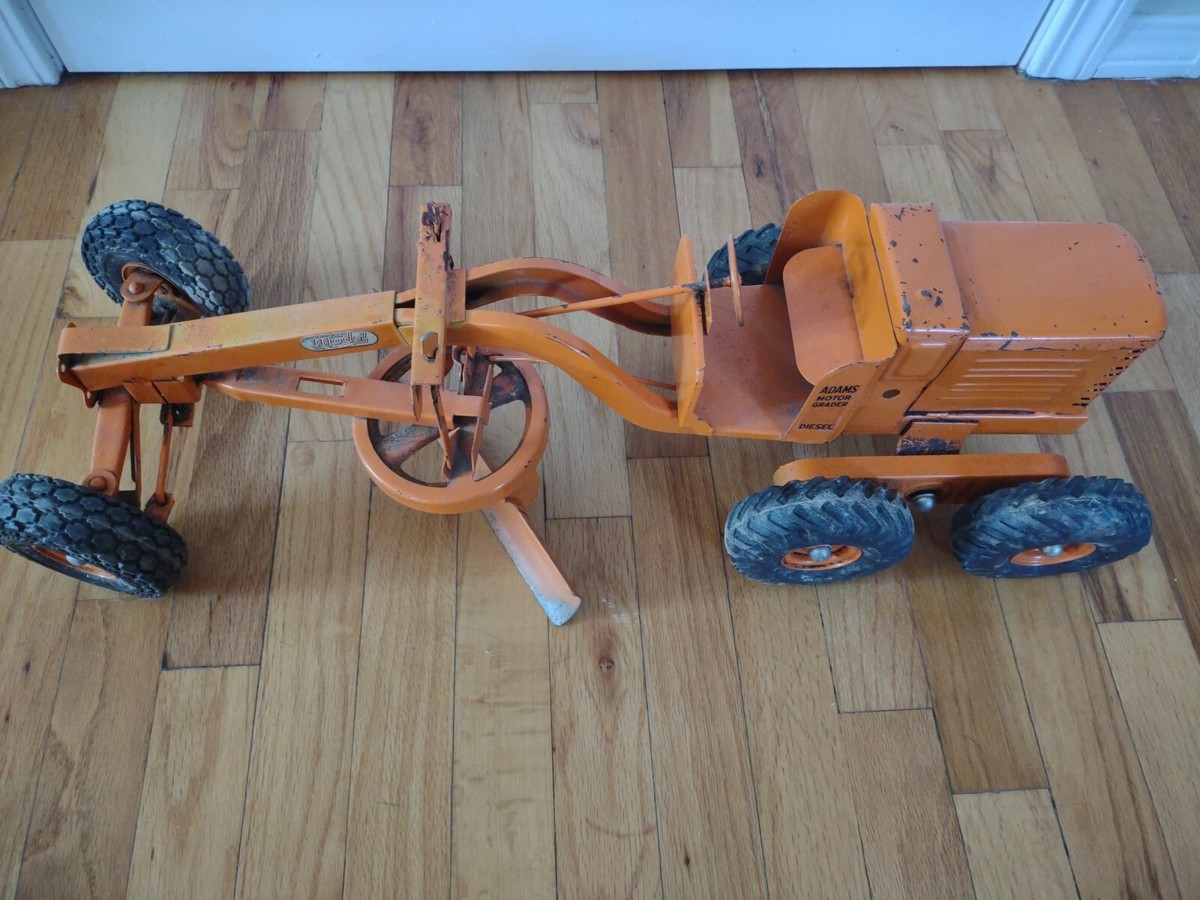 Vintage 1950's Model Toys Adams Road Grader Diesel motor grader