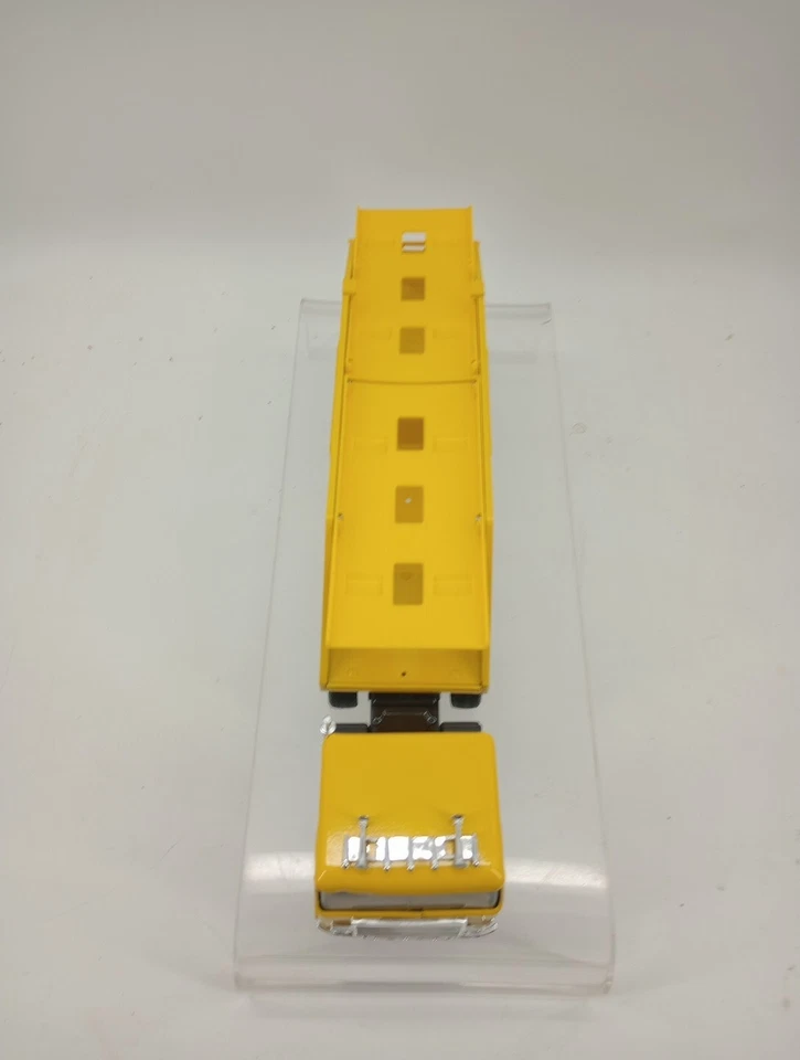 Remolque tractor ERTL RARO EDICIÓN HEARTBEAT HAULER PORTADOR DE AUTOMÓVILES MOTORES CHEVROLET Foto 2 de 4