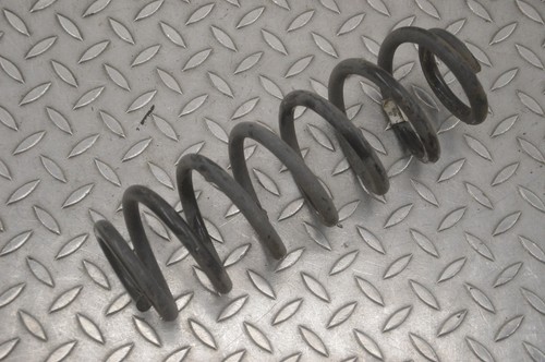 2016 VW Golf Coil Spring Rear Right 5Q0511115GK mk7 2.0 GTD RHD 24045957 - Picture 3 of 5