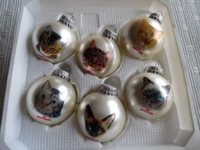 Sechs seltene Weihnachtskugeln mit Katzenmotiven