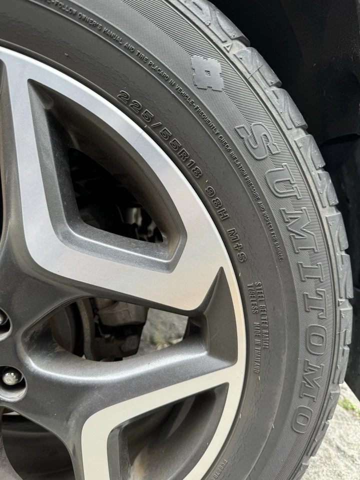 Subaru Crosstrek Limited 2018 ruedas y neumáticos OEM Foto 2 de 2