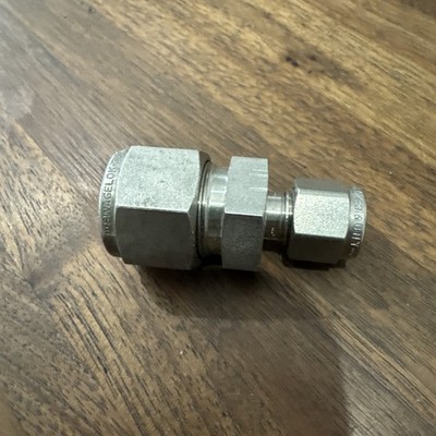 Swagelok SS-810-6-4 Reducing Tube Union Fitting Stainless Steel