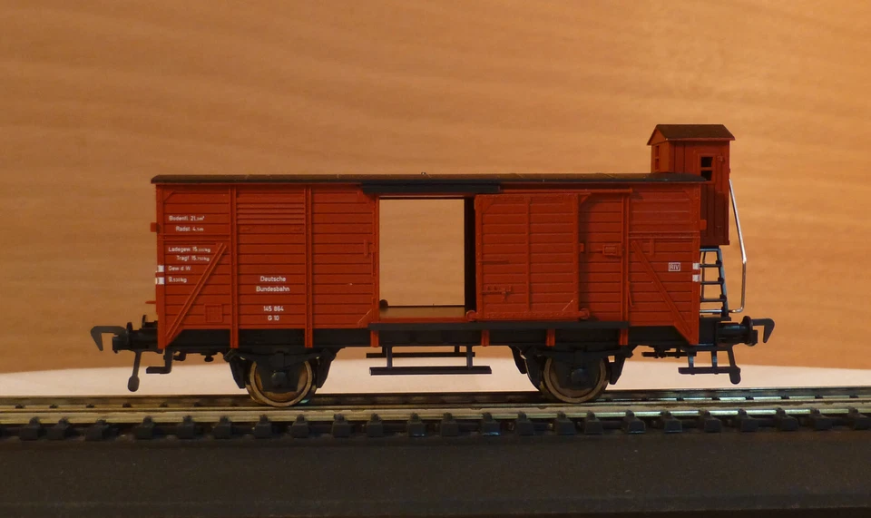 Fleischmann #5355, Gedeckter Güterwagen m. Bremserhaus , DB, H0, DC, Ep.III, OVP