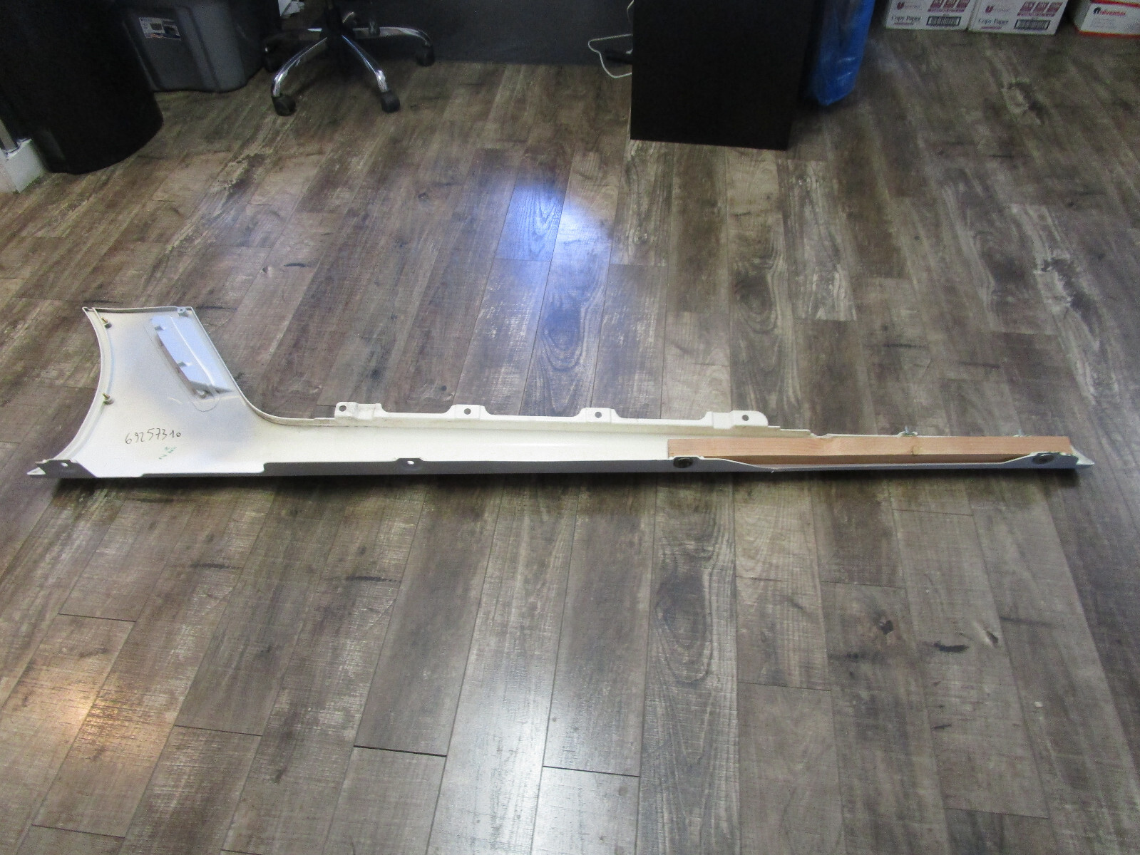 Ferrari 599 GTB Fiorano - LH Sill Cover/Side Skirt - New With Crack P/N 69257310