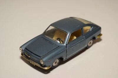 A2 1:43 POLITOYS 517 FIAT 850 COUPE BLEU MÉTALLISÉ EXCELLENT ETAT - Photo 1/4