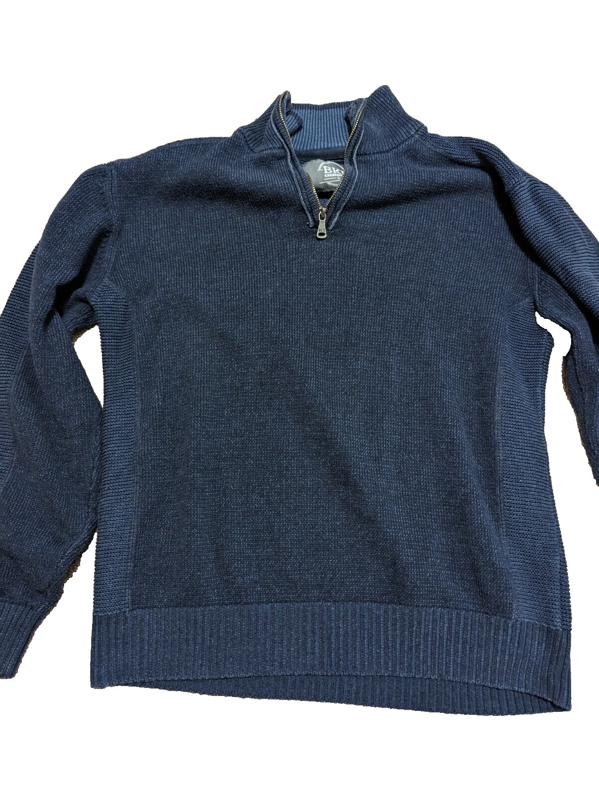 Buckle Men's Black 1/2 Zip Features