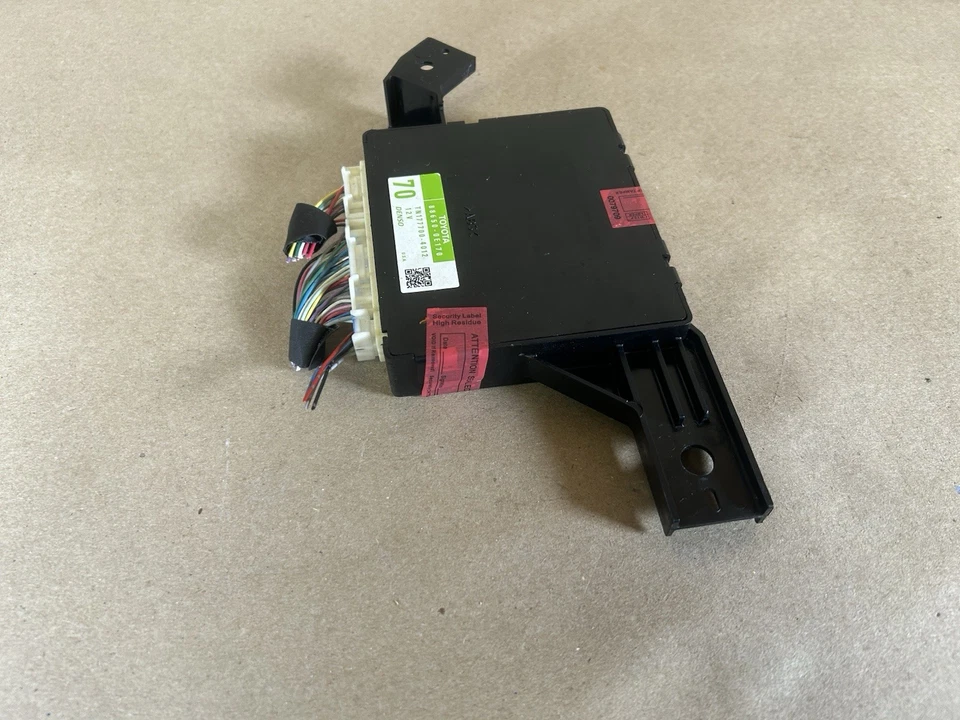 2010-2013 Toyota Highlander AC Air Conditioning Amplifier Module OEM 88650-0E170 - Image 4 of 4