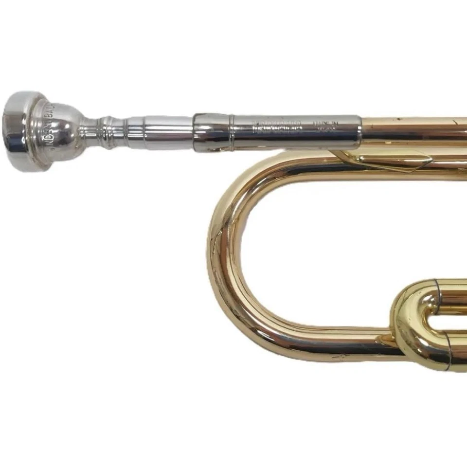 YAMAHA YTR-4325G Trumpet Gold Used with Hard Case Mouthpieces - Image 2 of 4