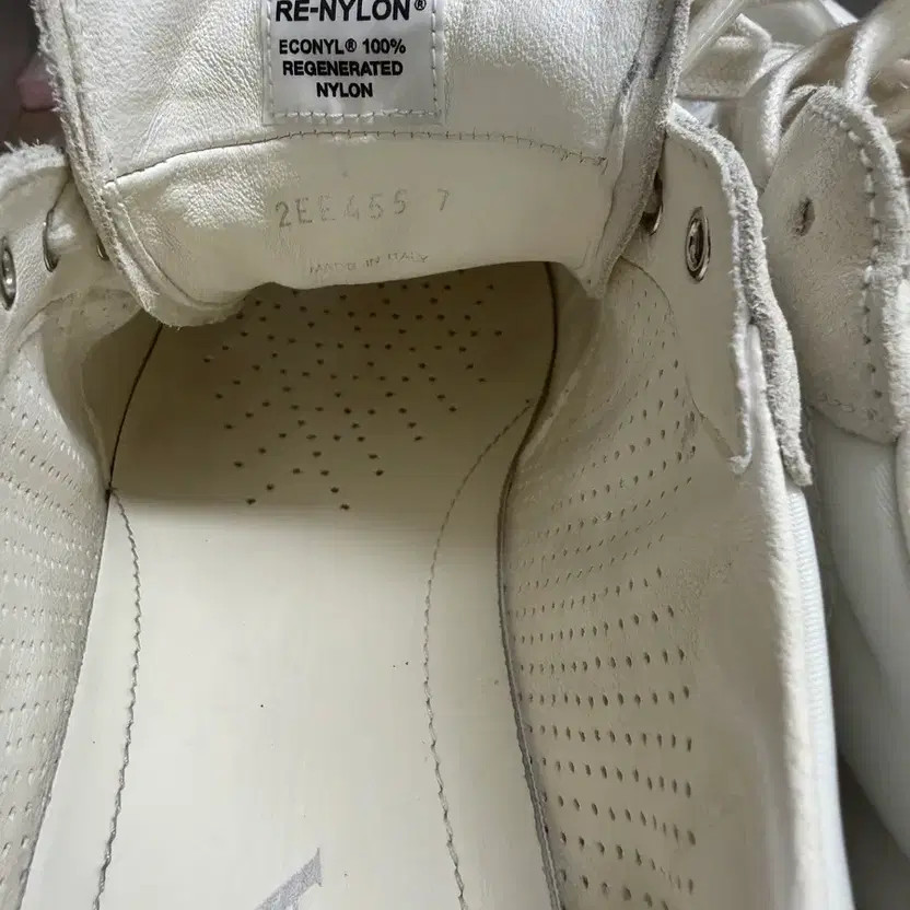 Prada Prax Sneakers, Size 260, Condition A+ thumbnail 2