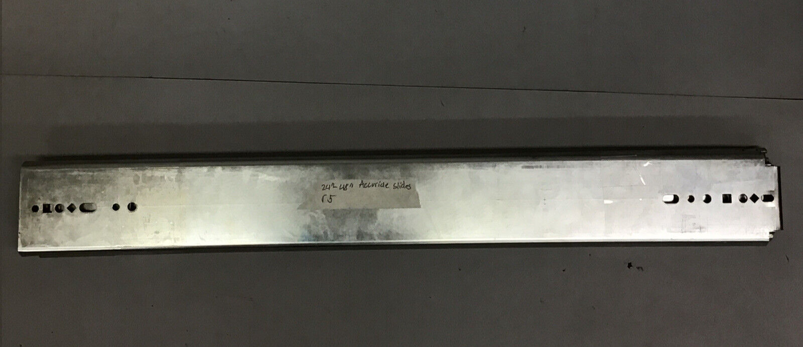 Lot of 2 Accuride 24&rdquo;-48" Heavy Duty Drawer Slides 9308 (r5)