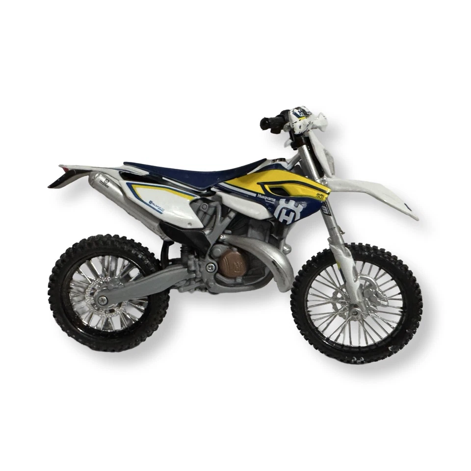 Honda CRF 450R & Husqvarna FE 501 1:12 Diecast Motorcycle Lot - EUC - Image 2 of 4