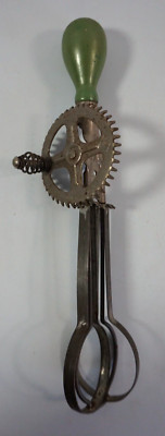VTG A&G Green Wooden Handle Egg Beater Mixer Pat Oct 9 1923 Made in USA