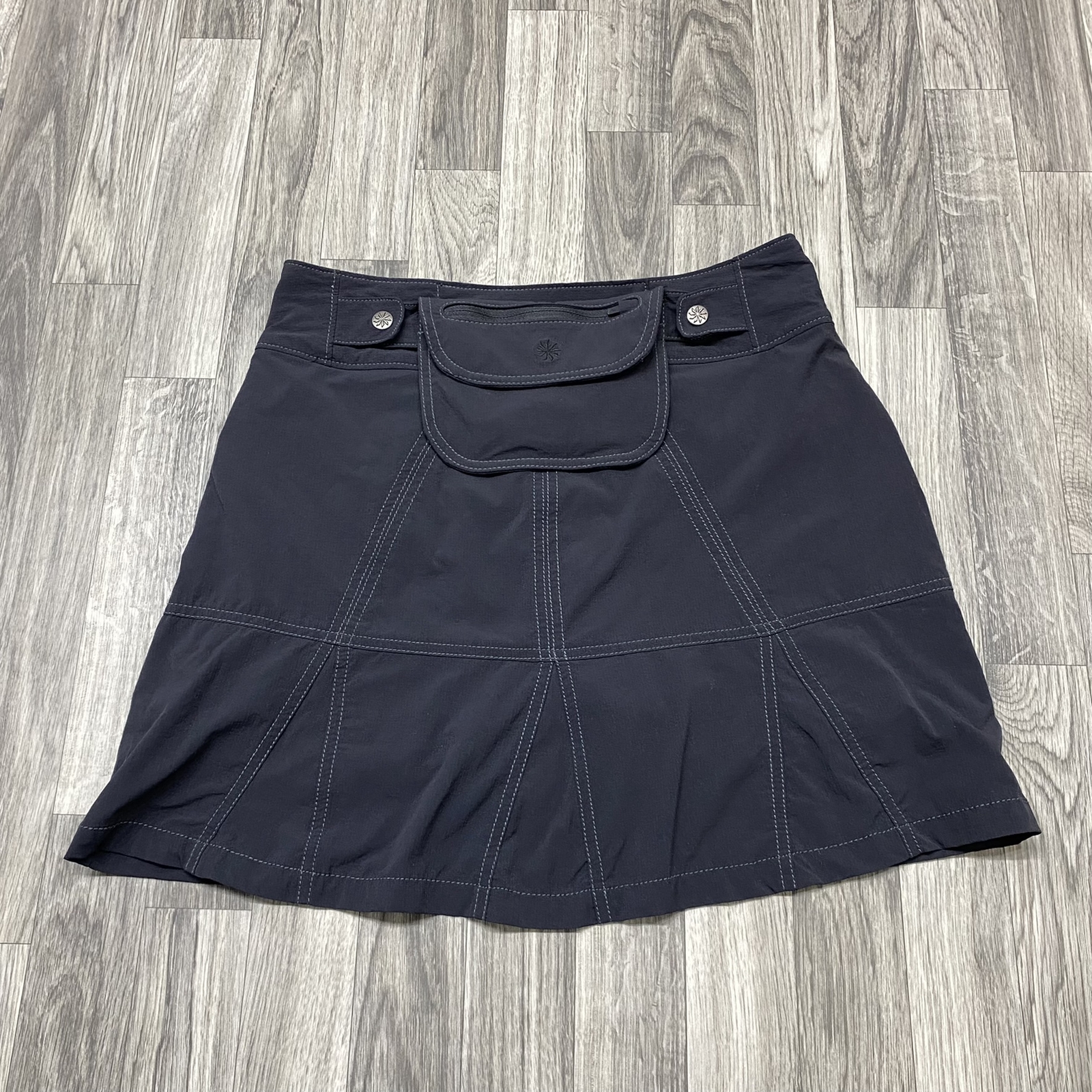 ATHLETA Snap Button Zip Pocket Black Athletic A-L… - image 4