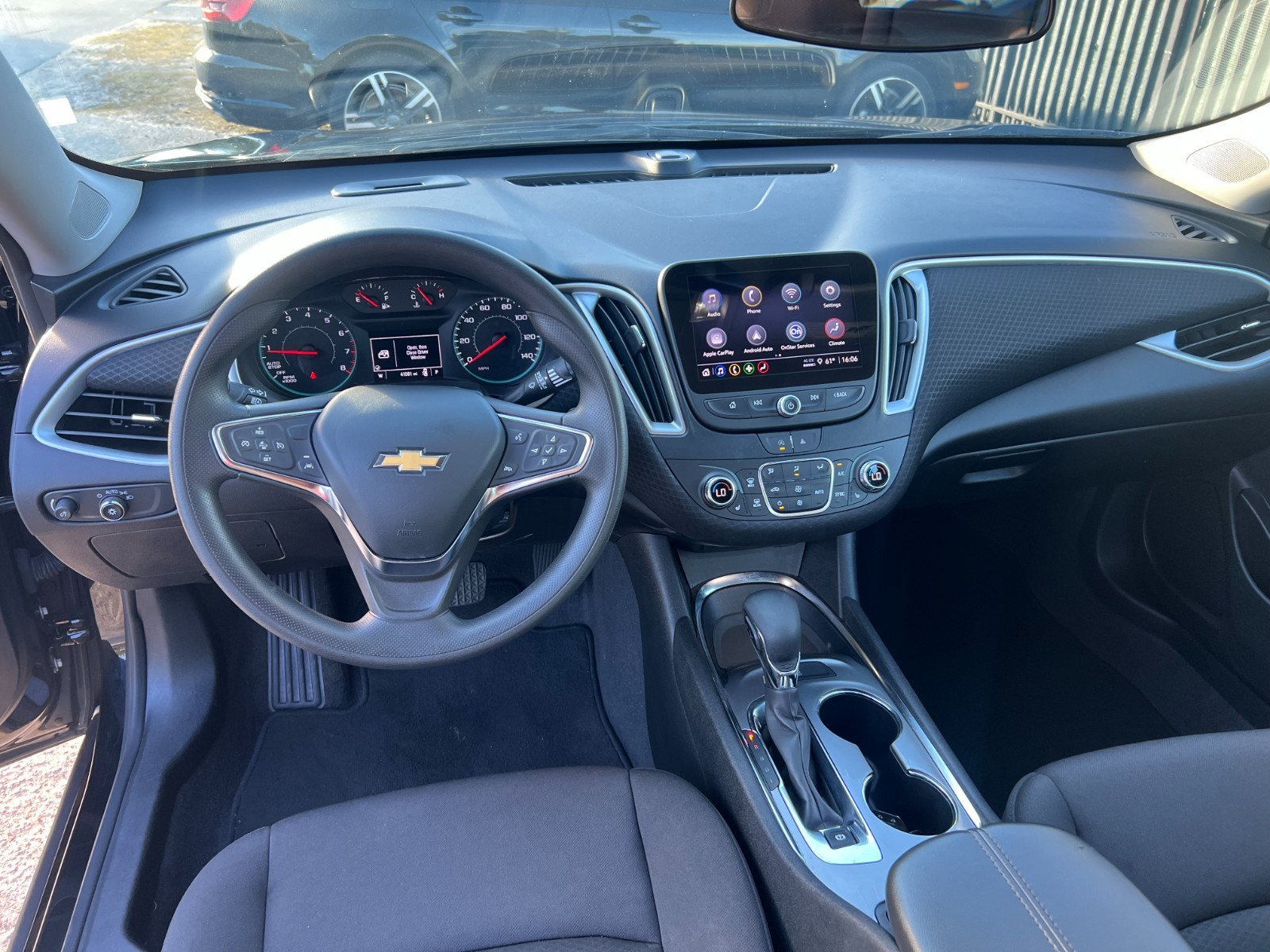 Chevrolet Malibu - Image 18