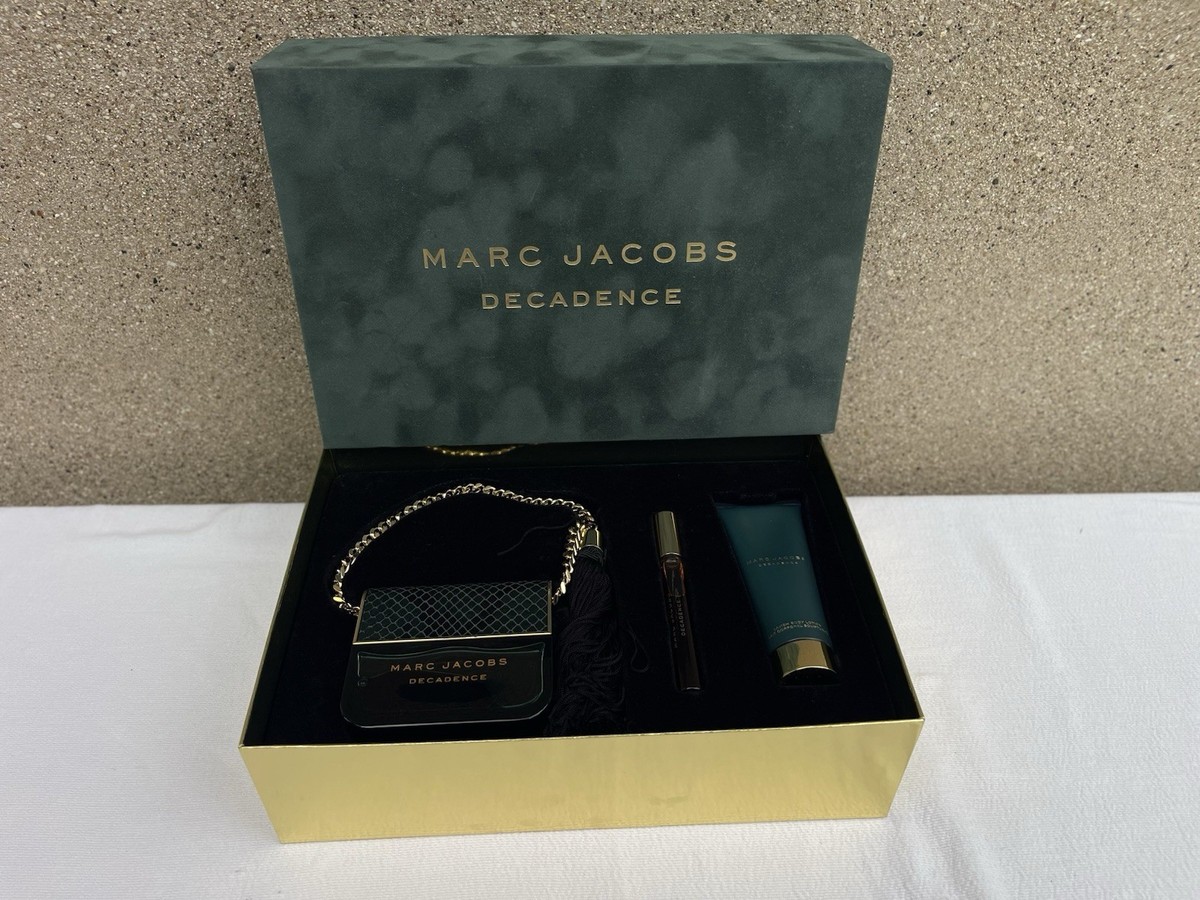 Marc Jacobs Decadence EDP PC Gift Set