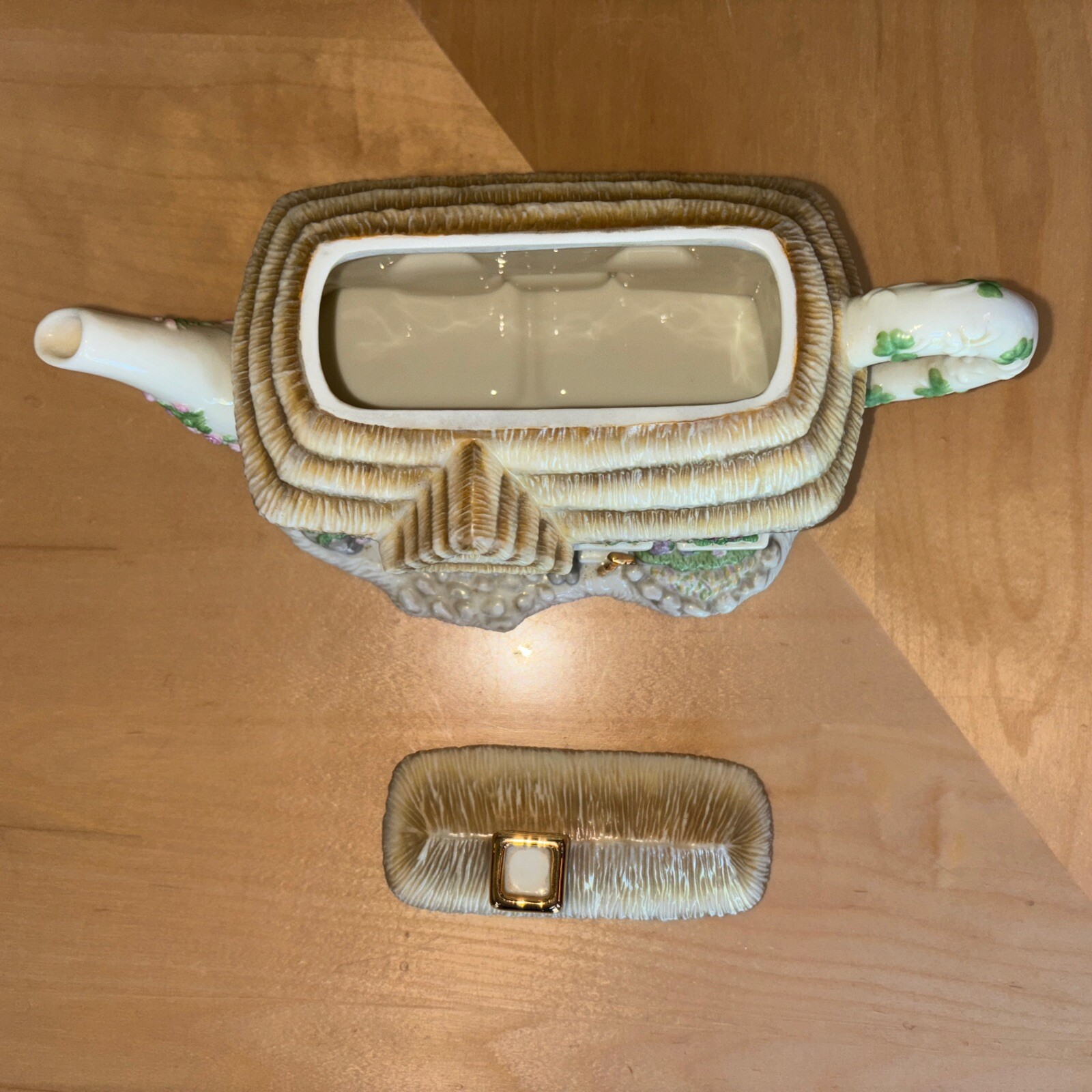 LENOX 2002 Irish Blessing Teapot Gold Porcelain Retired Limited