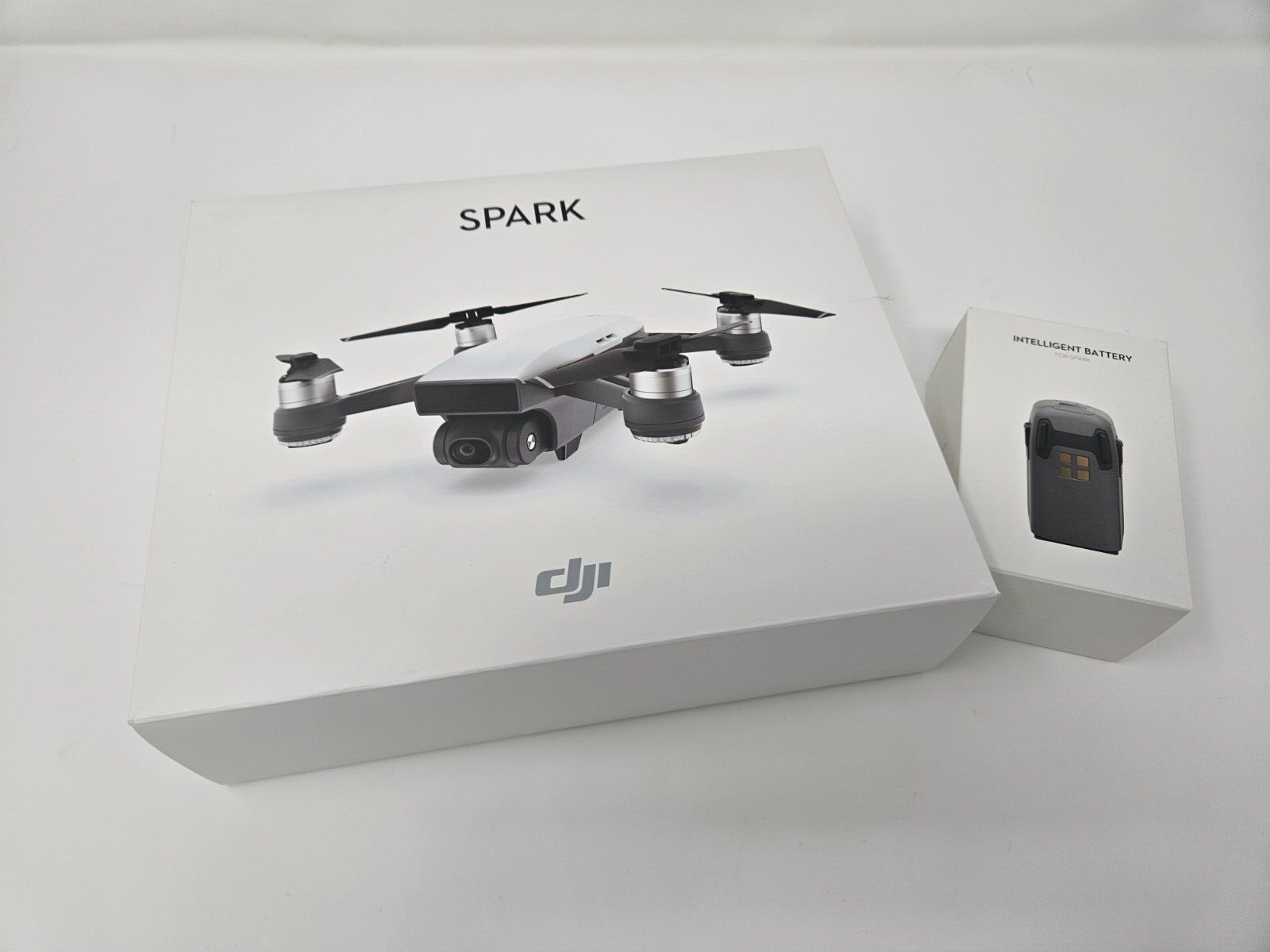 DJI Spark Camera Drone Alpine White with battery-image