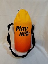 NEW Genuine Nike Play New Large Water Bottle With Carry Bag.