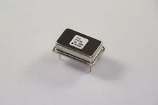 P1145-HCM-32.768K Pletronics CMOS Clock Oscillator Quartz Crystal 32.768 kHz NOS