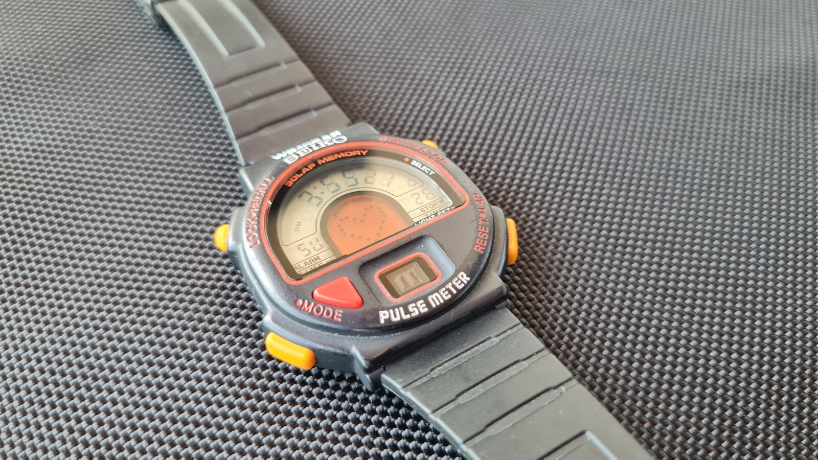 Seiko PULSE METER S240 400C - Gem