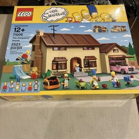 LEGO Simpsons House # 71006 Near Complete Boxed 99.9 Percent Complete