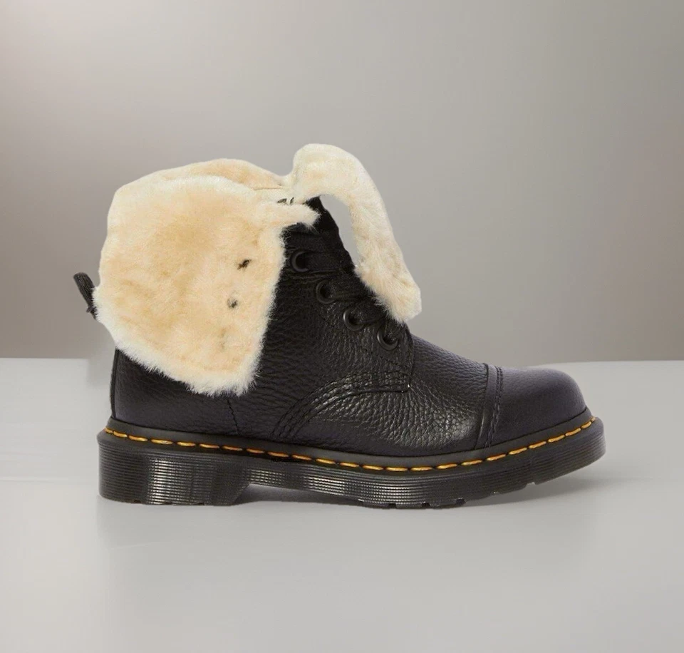 Dr Martens Aimilita Black Leather Fold Down Boots Women’s Size 10 - 22694001 - Image 4 of 4