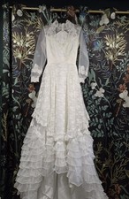 Bridalure Inc. Vintage White Lace Victorian Wedding Dress Size M