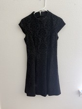 Eliza J Dress Size 8 Black Velvet Floral Cocktail Dress With Pockets Cap Sleeves