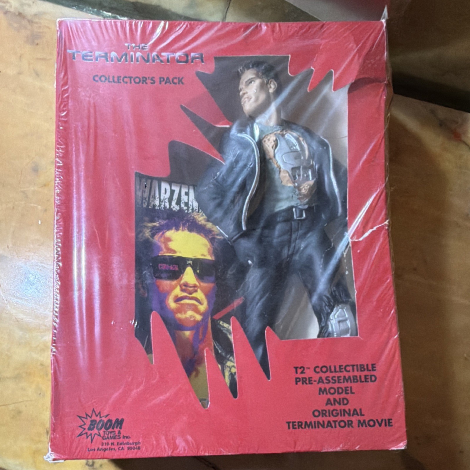 Boom Toys and Games Terminator T-800 Collector's Edition Action Figure Collecti…