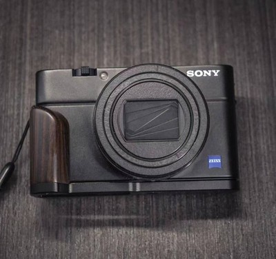 Sony RX100 VII hand grip, external, aluminum, blackwood