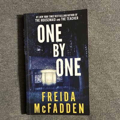 Freida McFadden One by One Trade Paperback 2024 Thriller Sourcebooks
