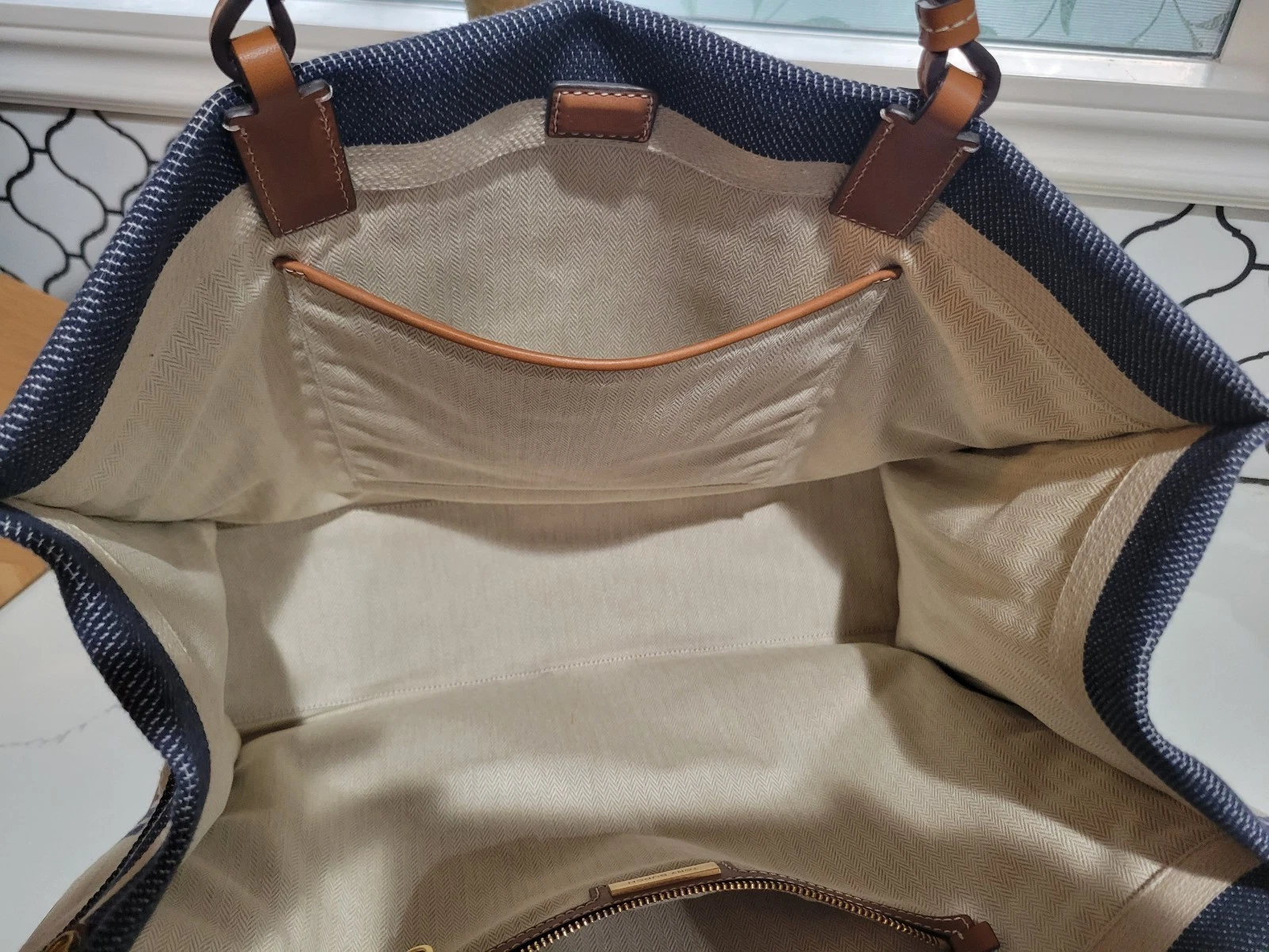 Borsa tote Ella Tory Burch nuova senza etichette in tessuto con bordo in pelle 17x13