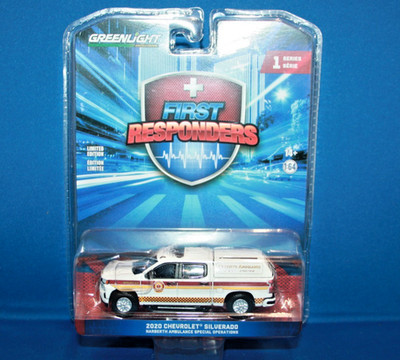 Chevrolet Silverado Ambulance Special Operations - 1/64 von Greenlight 67040-E
