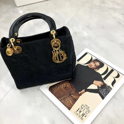 Sac à main Dior Lady Canage nylon noir breloque dorée occasion