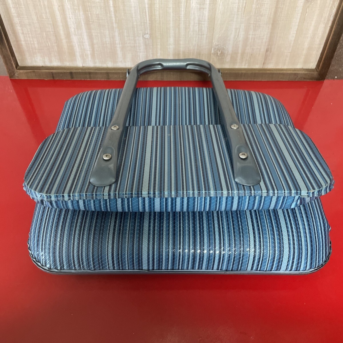 Sièges Bateau Vintage Frabill Bleu/Blanc Rayé – Pliables Et Rembourrés – Gradin Stade