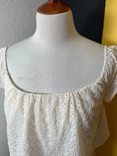 Womens Shirt Medium Eyelet Lined Cream Off Shoulder Zip side Tier Bust TOBI