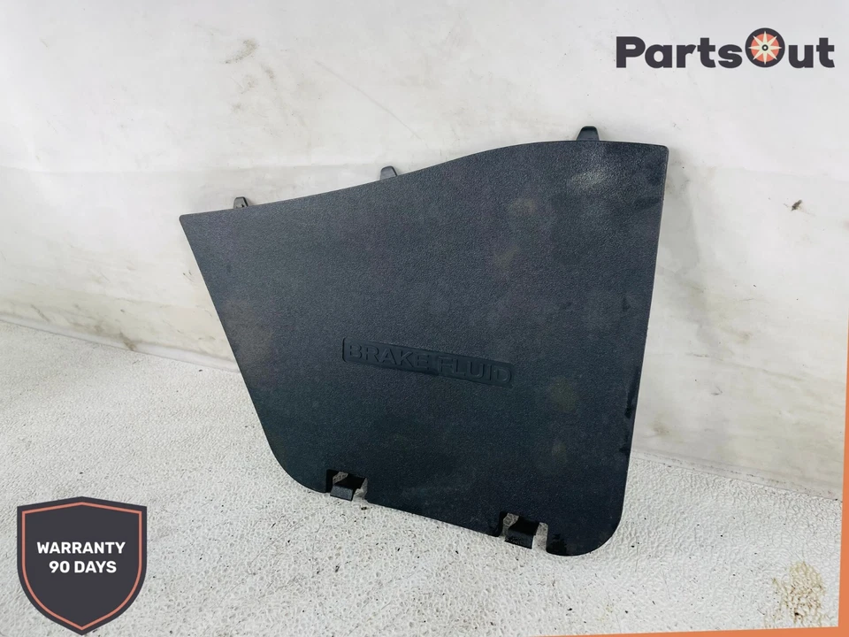 2016 2017 INFINITI Q50 DRIVER TAMPA DE FLUIDO DE FREIO DIANTEIRO ESQUERDO 652784GF0A FABRICANTE DE EQUIPAMENTO ORIGINAL - Imagem 2 de 4