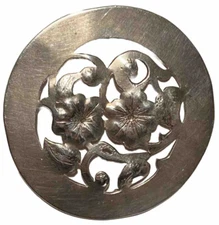 VINTAGE LARGE SILVER ARTS AND CRAFTS STYLE ROUND FLORAL ARTISAN BROOCH PIN