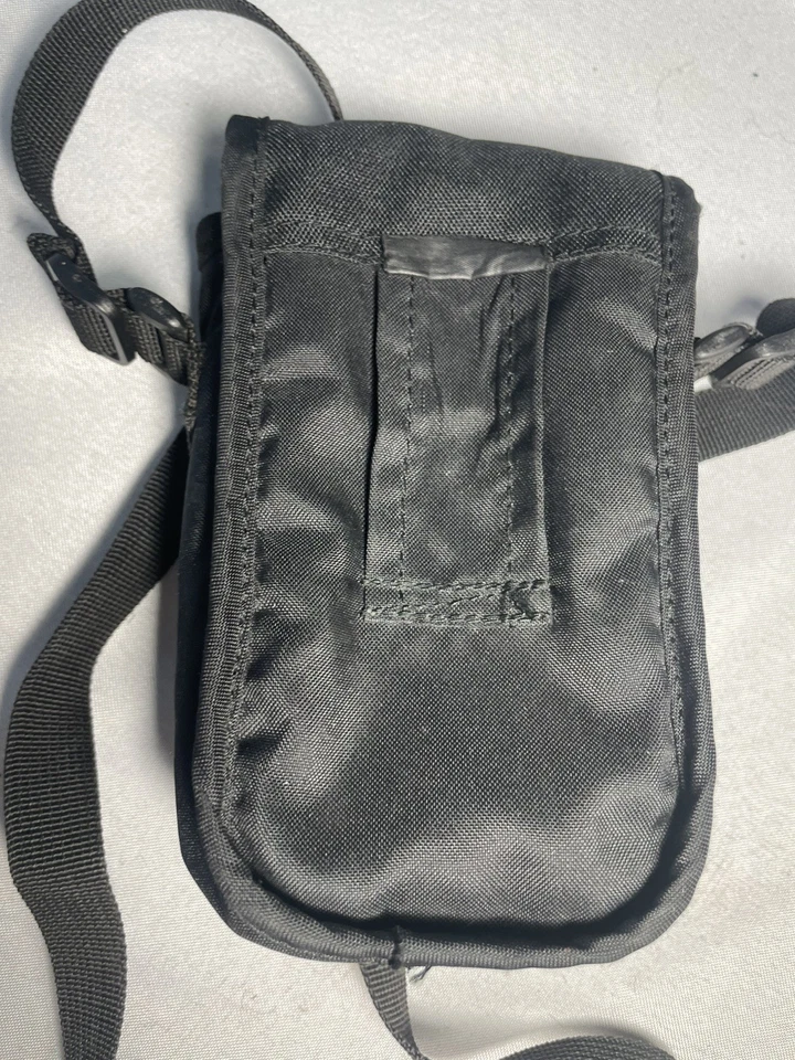 Lowepro Camera Bag Pouch Small Compact Black Adjustable Strap 4 X 7 - Image 2 of 4