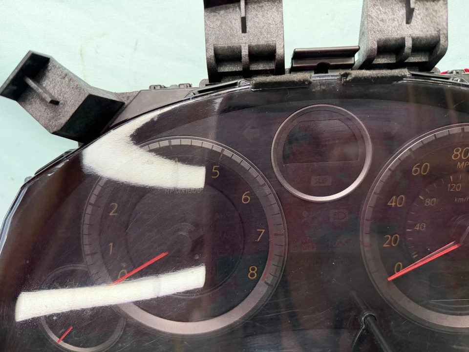 2005 Infiniti G35 Instrument Cluster UNTESTED FOR PARTS - Image 3 of 4