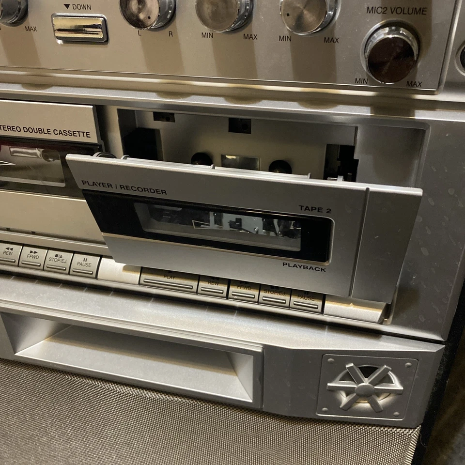 Singing Machine SMG-900 Karaoke System 3 CD Dual Cassette FOR Parts - Image 2 of 4